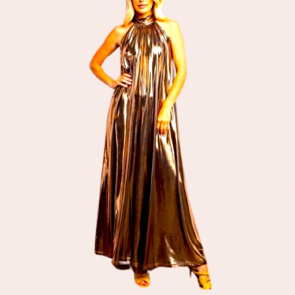 New Dazzling Metallic Pleated Wide
Leg Jumpsuit - Picture 5 of 6